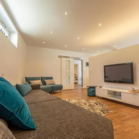 7 * نيدرمسيل